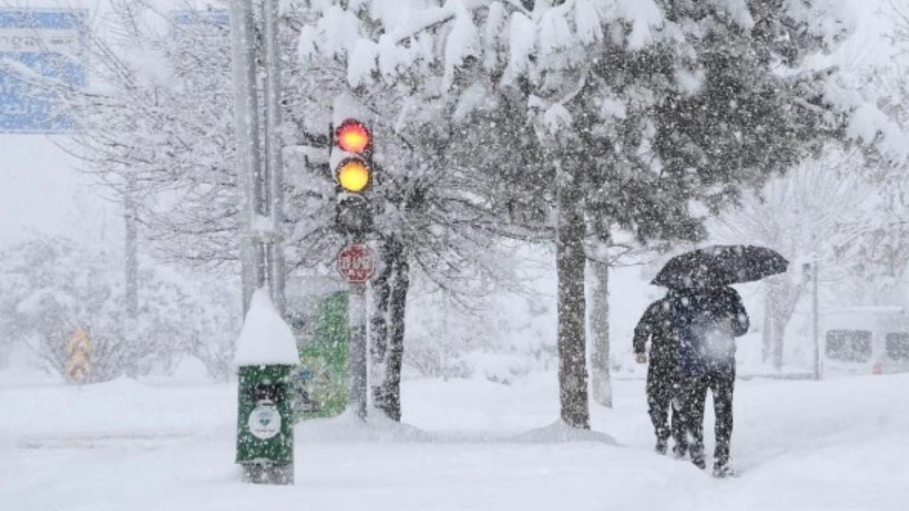 Meteorolojiden İstanbul İçin Kar Uyarısı: 19 İlçe Etkilenecek
